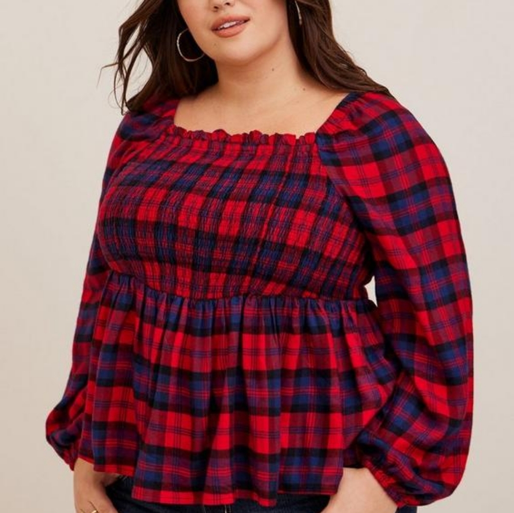 NWT Torrid size 0 red/navy plaid Smocked peplum top